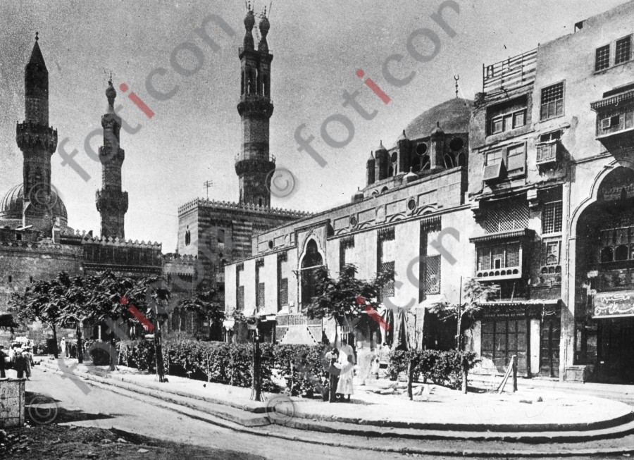 Die El-Ahzar-Moschee in Kairo | The El Ahzar Mosque in Cairo - Foto foticon-simon-008-009-sw.jpg | foticon.de - Bilddatenbank für Motive aus Geschichte und Kultur
